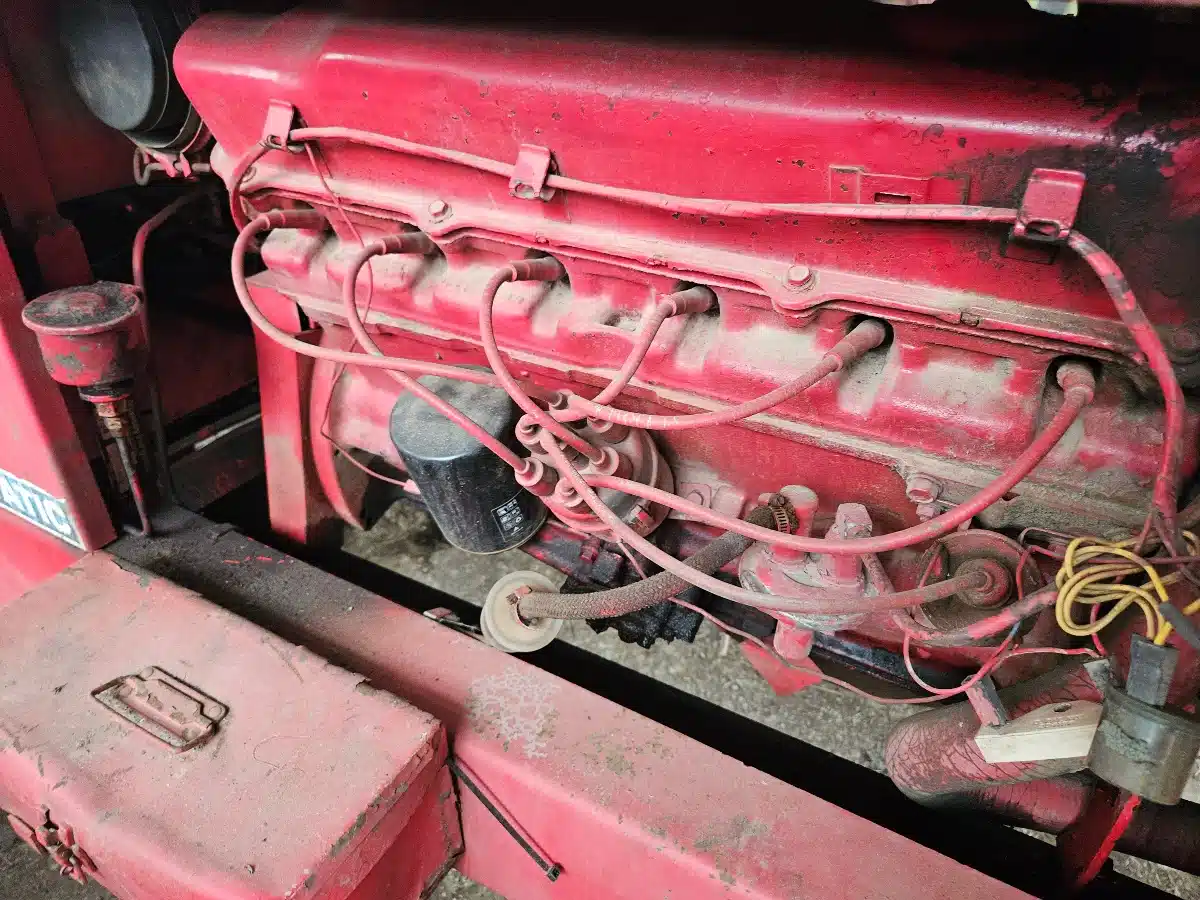 Gallery image 2 for Used Massey Ferguson 775 Windrower