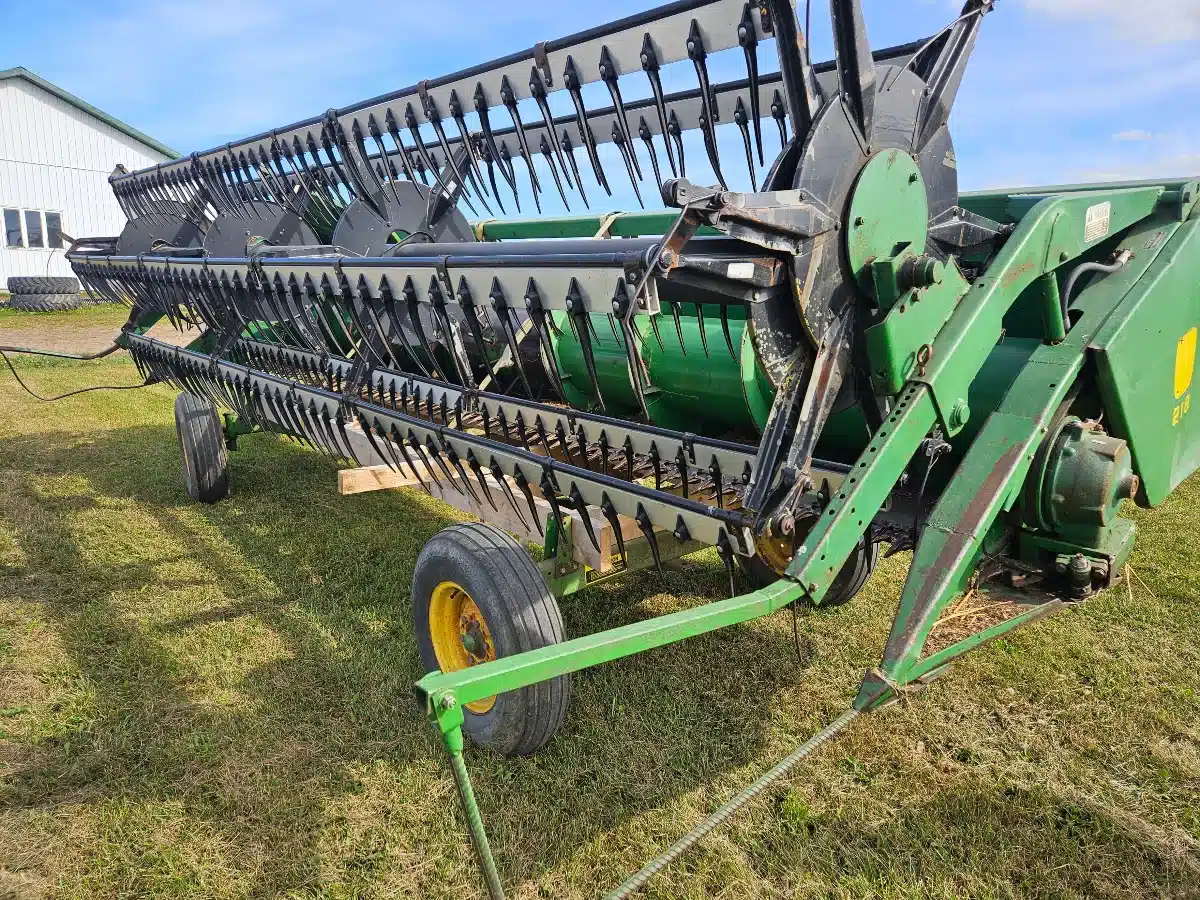 Gallery image 1 for Used John Deere 218 Rigid Head