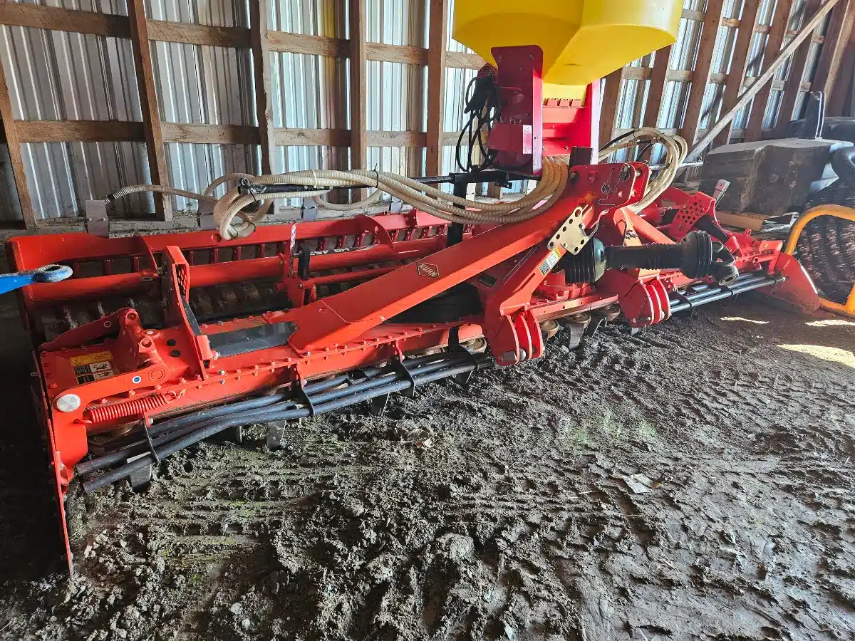 Gallery image 2 for Used Kuhn HR4530 Rotary Harrow