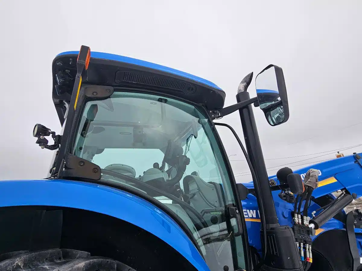 Gallery image 2 for Used 2017 New Holland T7.175 Tractor