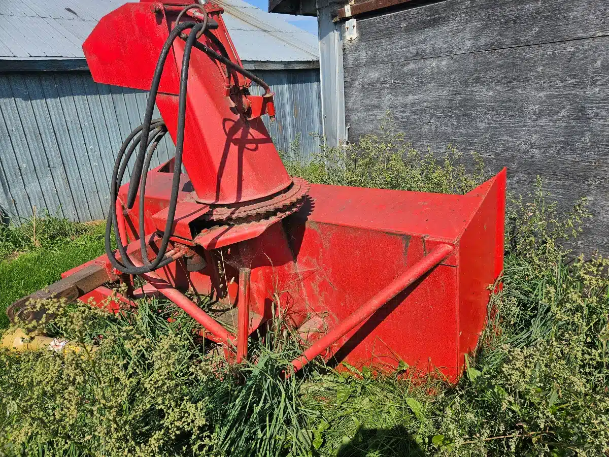 Gallery image 1 for Used Roberge 461-98 Snow Blower