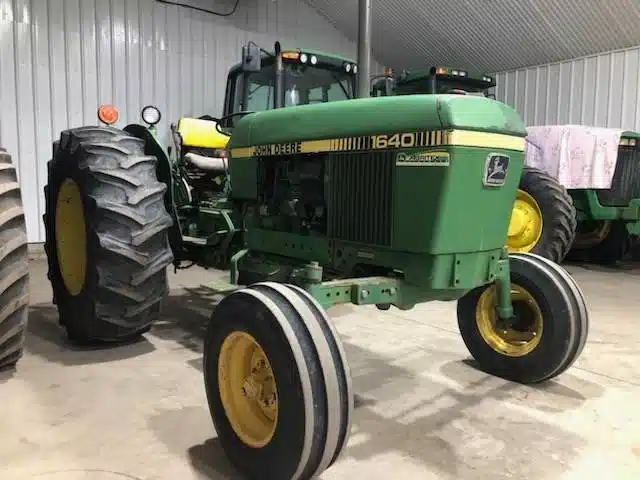 Gallery image 1 for Used John Deere 1640 Tractor