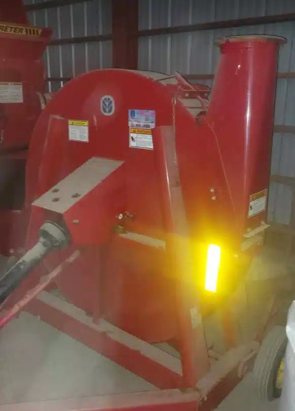 Gallery image 1 for New Holland F62B Forage Blower
