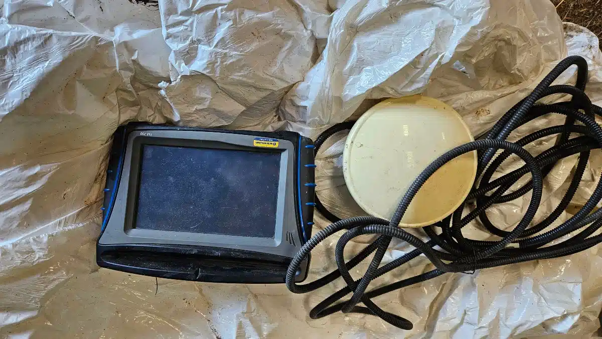 Gallery image 1 for Used Trimble FM 750 Guidance System