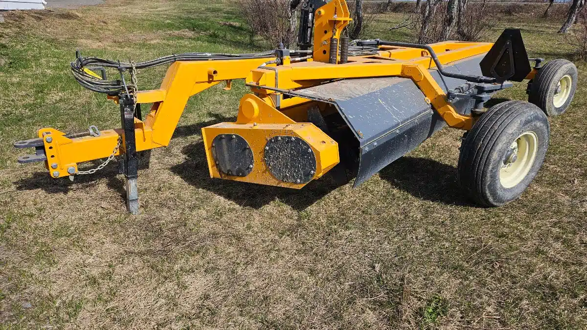Gallery image 2 for Used Houle SWD15H Rock Windrower
