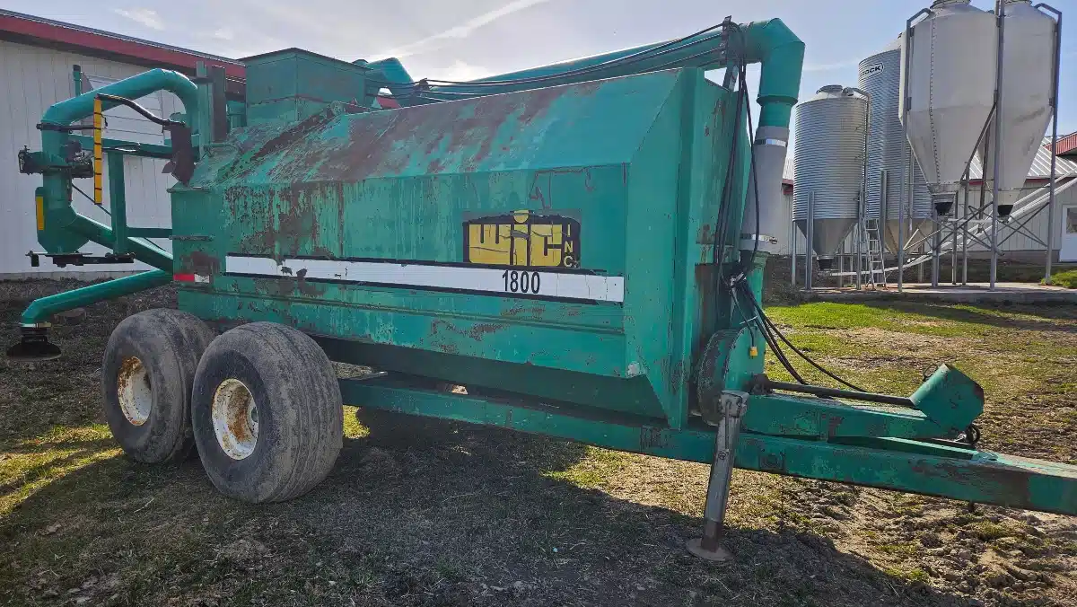 Gallery image 1 for Used WIC 1800 Manure Spreader Liquid