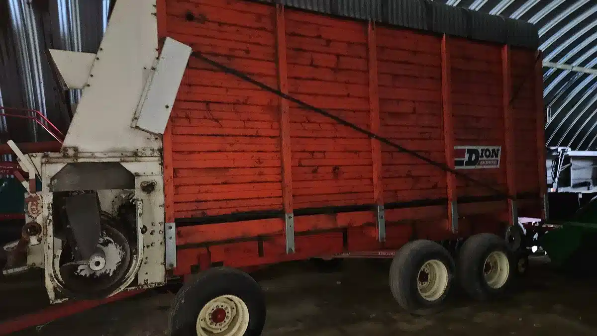 Gallery image 1 for Used Dion 1016SE Forage Box