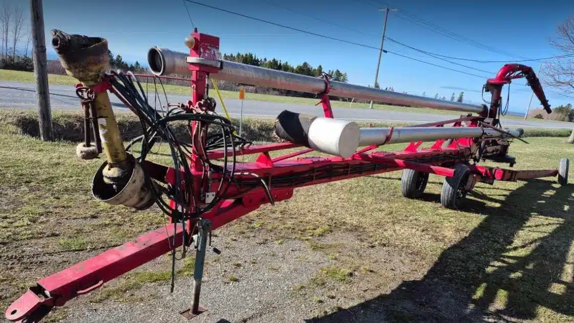 Gallery image 1 for Used DMC 26 pieds Manure Pump