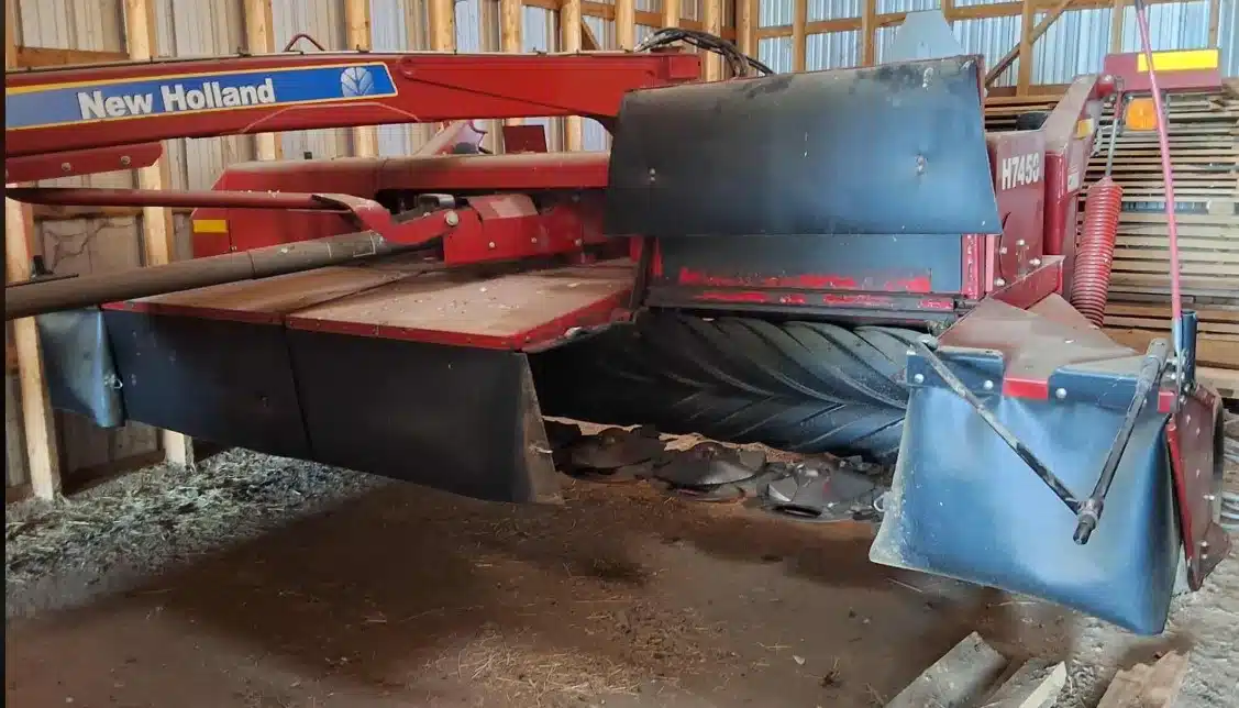 Gallery image 1 for Used New Holland H7450 Disc Mower Conditioner