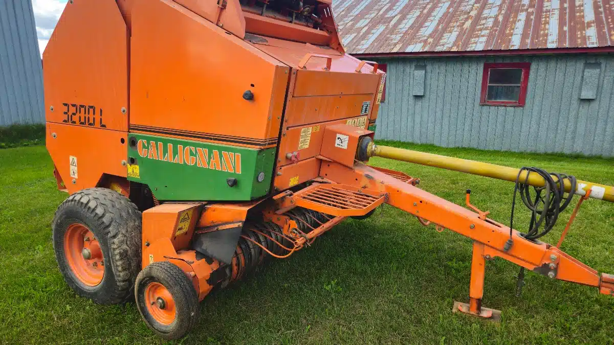 Gallery image 1 for Used Gallignani 3200L Round Baler