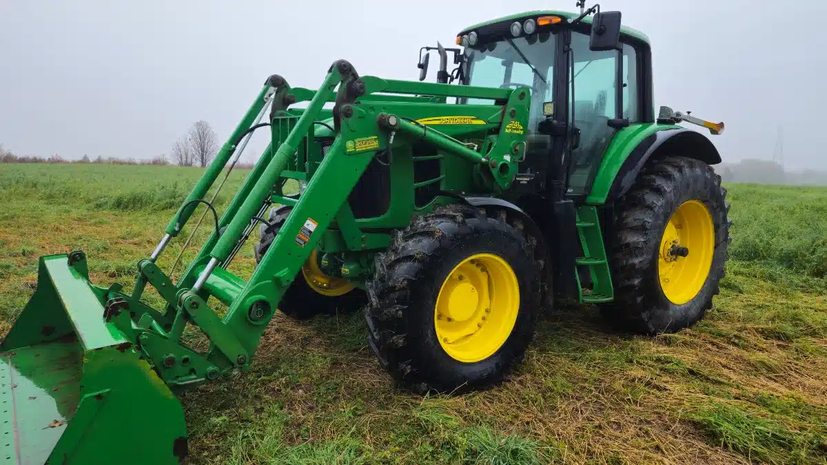 Gallery image 1 for Used 2010 John Deere 7430 PREMIUM Tractor