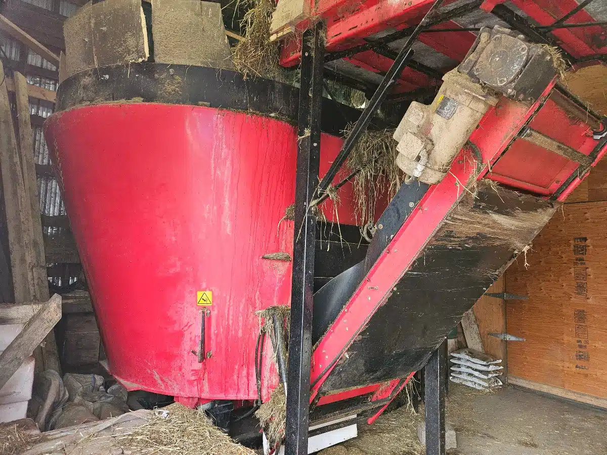 Used Rovibec MV 600S TMR Mixer