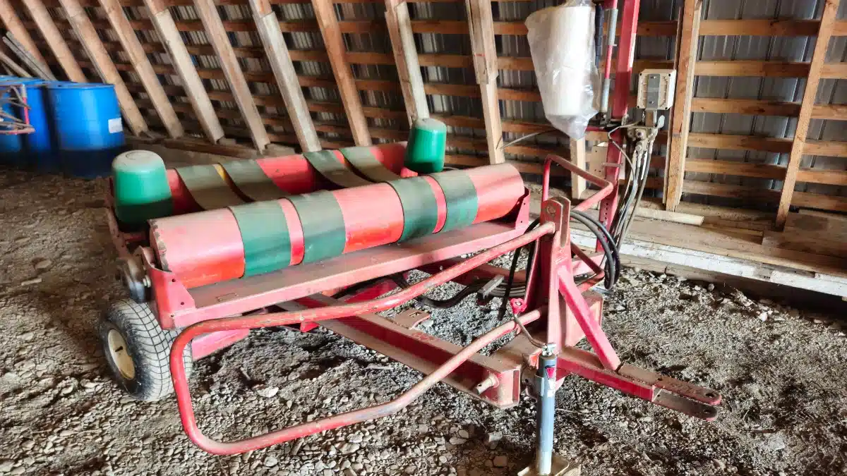 Used Kverneland UN7500 Bale Wrapper