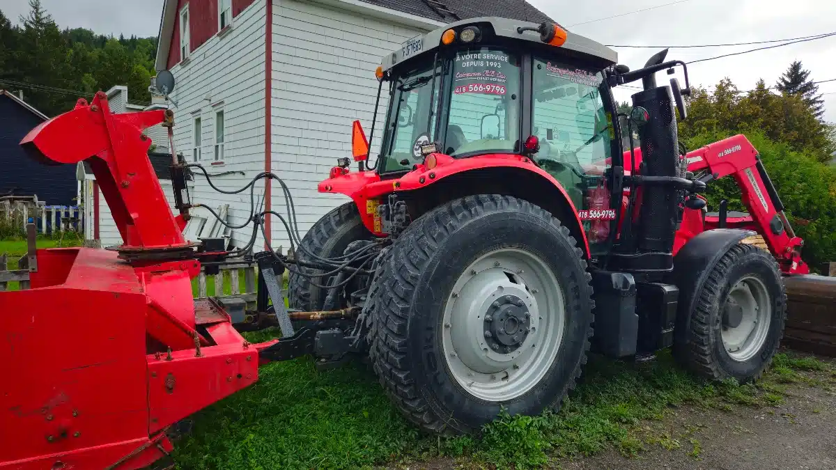 Gallery image 2 for 2014 Massey Ferguson 6614 Tractor