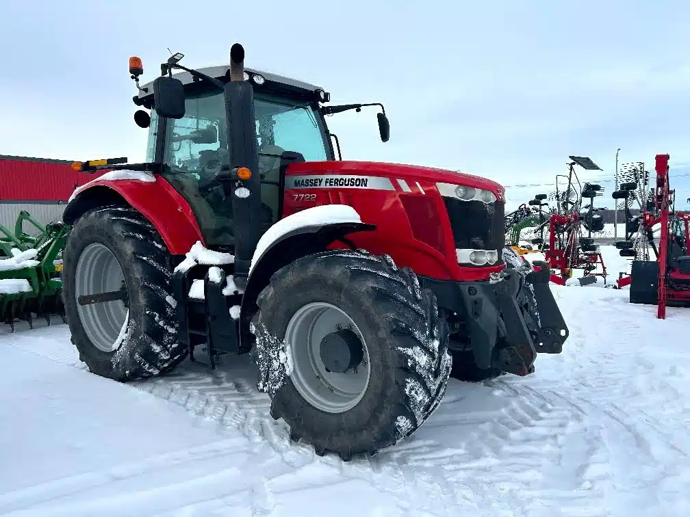 Gallery image 1 for 2018 Massey Ferguson 7722 Tractor