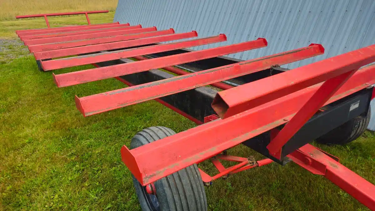 Gallery image 2 for Normand 24 pieds Bale Deck