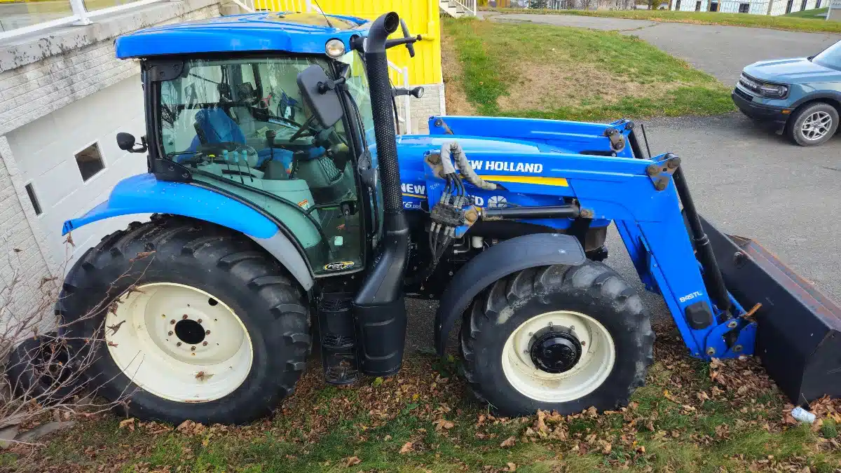 Gallery image 2 for 2014 New Holland T6.155 Tractor