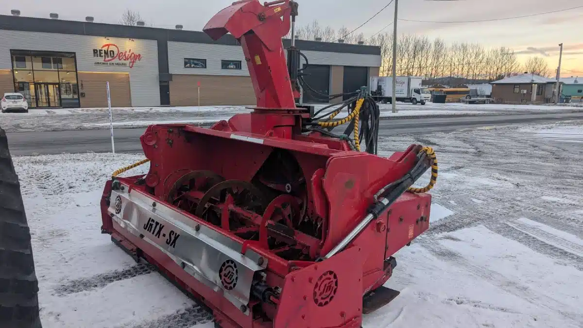 Used 2019 Pronovost P-920TRC Snow Blower