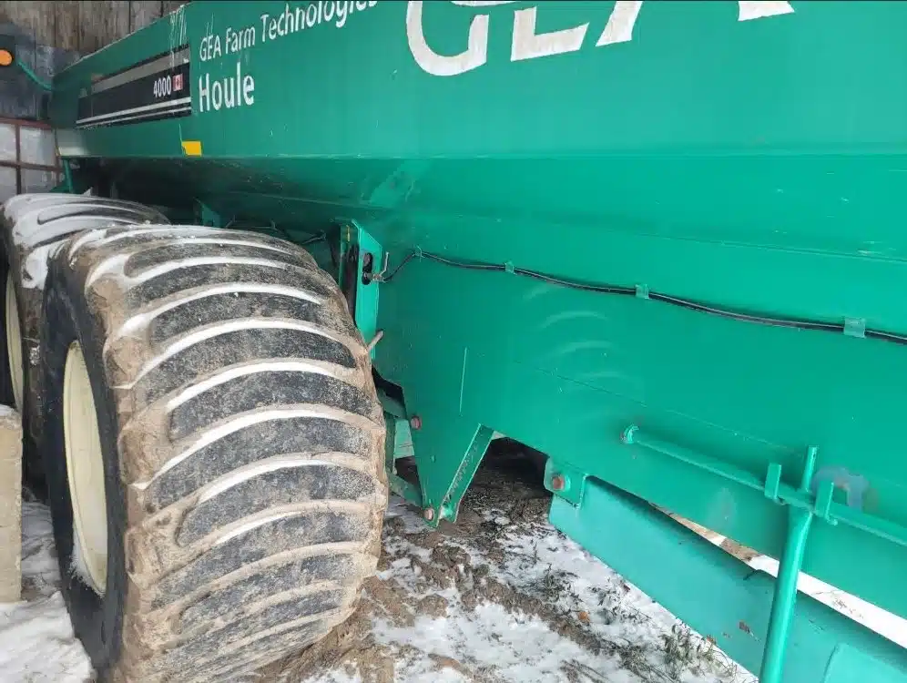 Gallery image 2 for Houle 4000 Manure Spreader Liquid