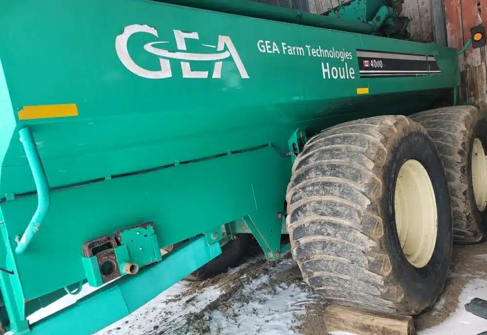 Used Houle 4000 Manure Spreader Liquid