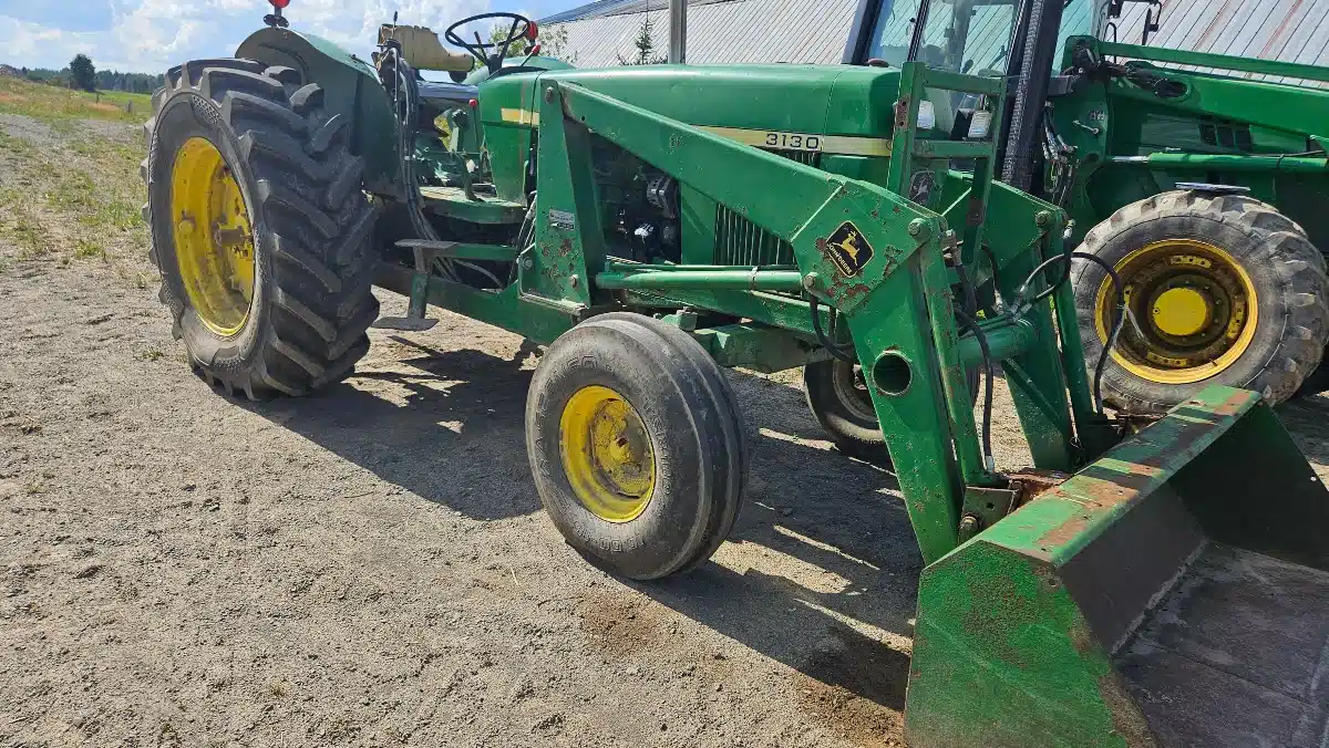John Deere 3130 Tractor