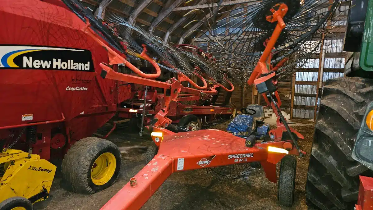 Gallery image 2 for Kuhn SR112 GII Rake