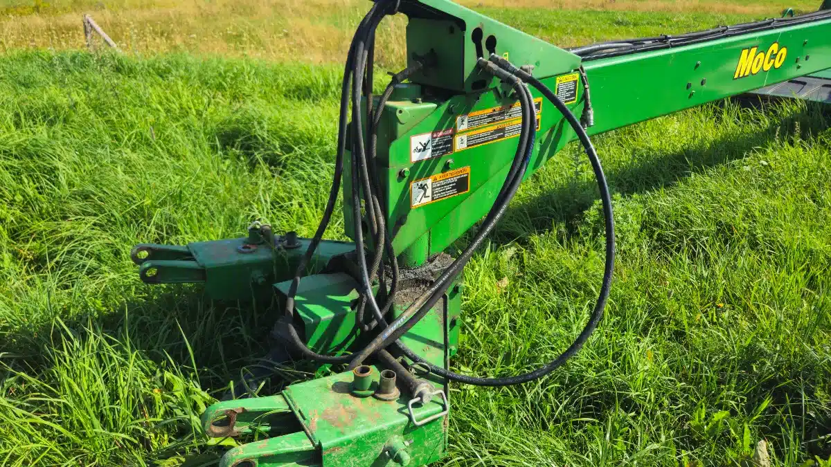 Gallery image 2 for John Deere 946 Disc Mower Conditioner