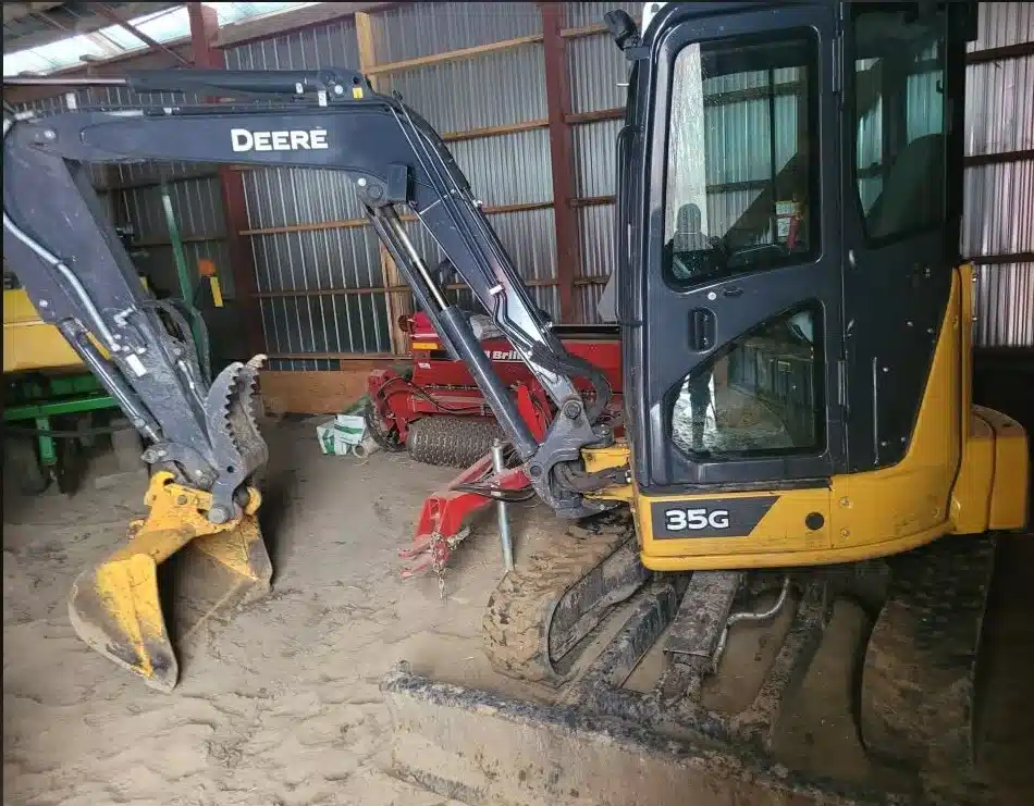 2022 John Deere 35G Excavator