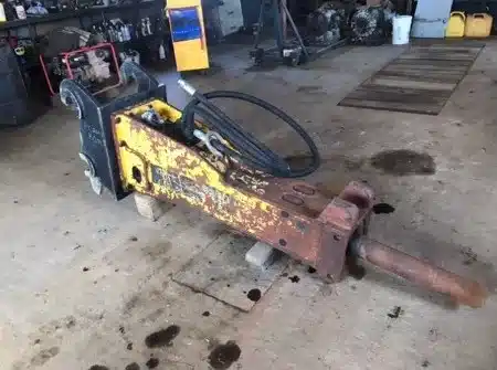 Gallery image 1 for Atlas Copco MB1000 Jackhammer