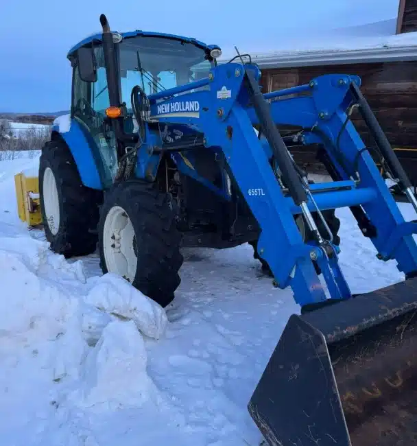 Gallery image 2 for 2012 New Holland T4.75 Tractor Loader