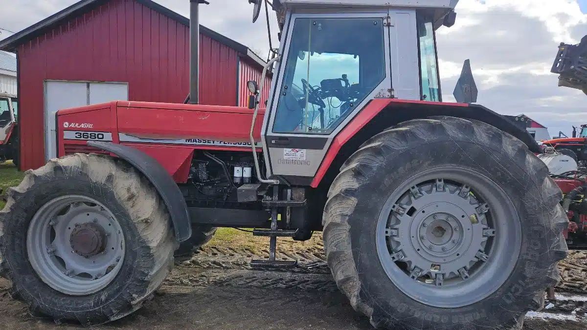 Gallery image 1 for Massey Ferguson 3680 Tractor