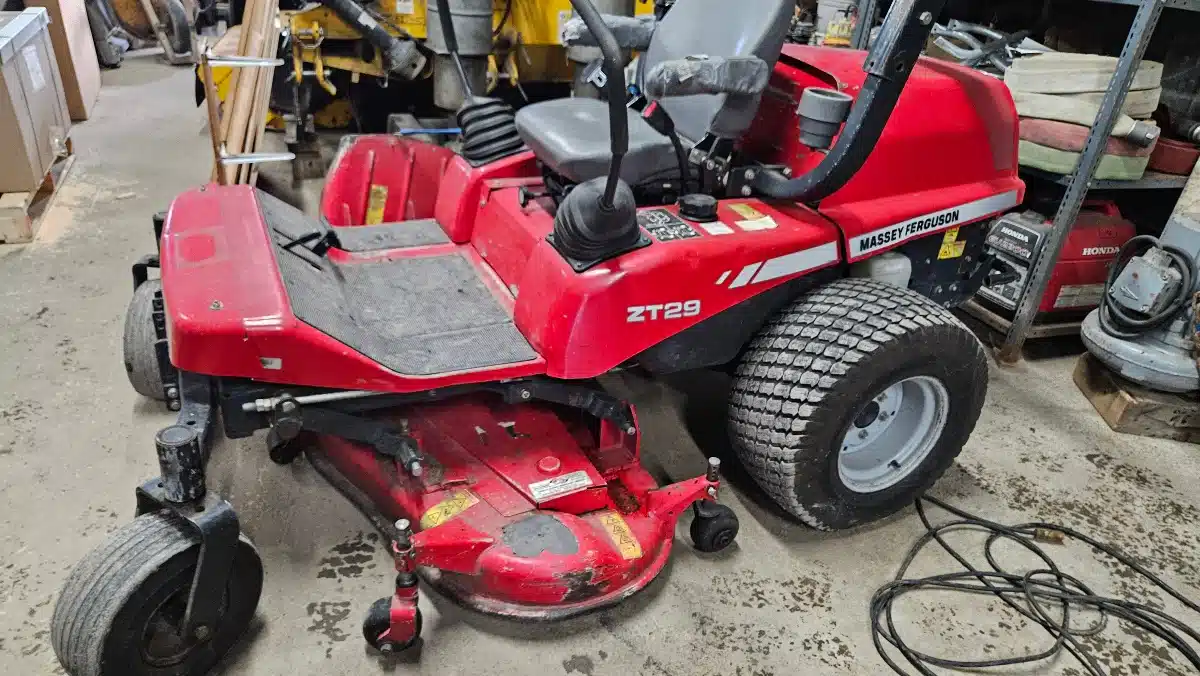 Gallery image 1 for 2012 Massey Ferguson ZT29 Mower - Zero Turn