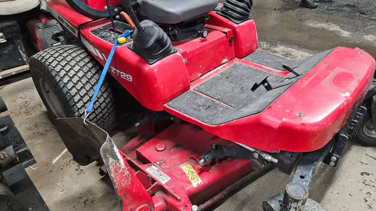 Gallery image 2 for 2012 Massey Ferguson ZT29 Mower - Zero Turn