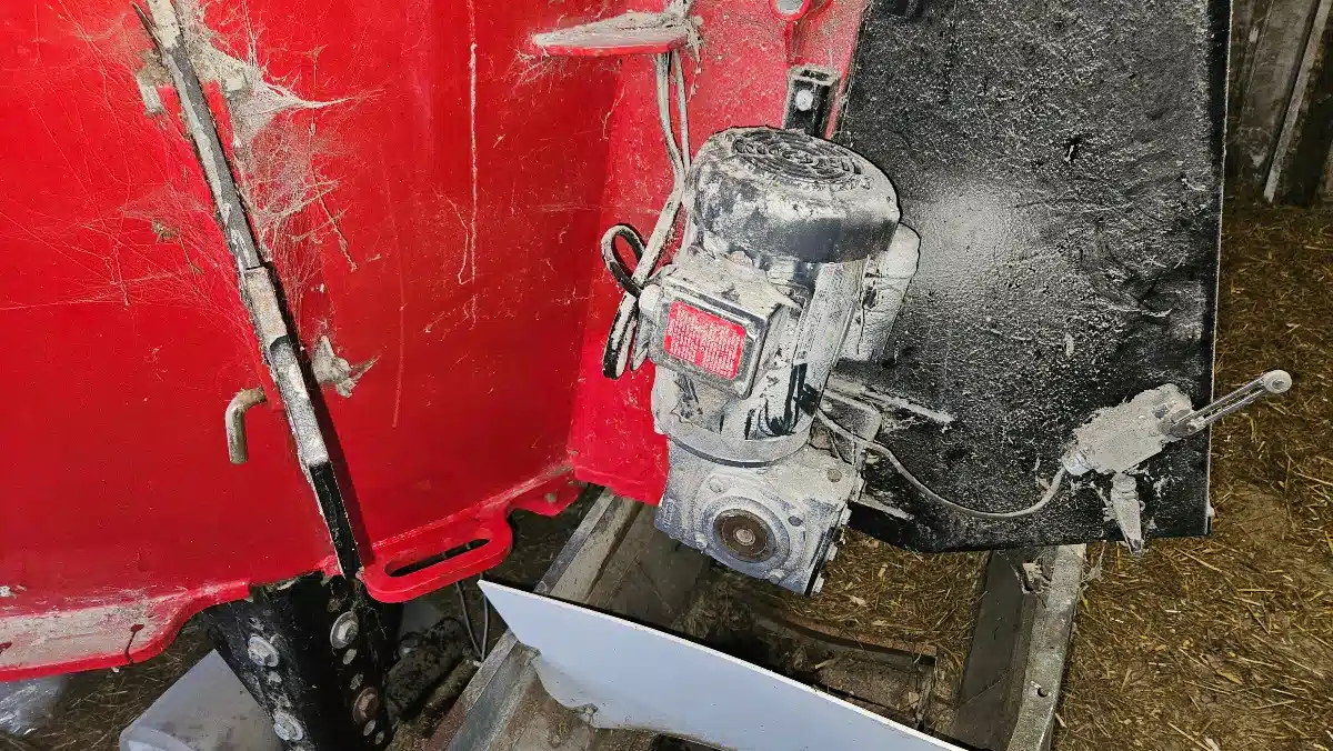 Gallery image 2 for Rovibec MV 400S TMR Mixer