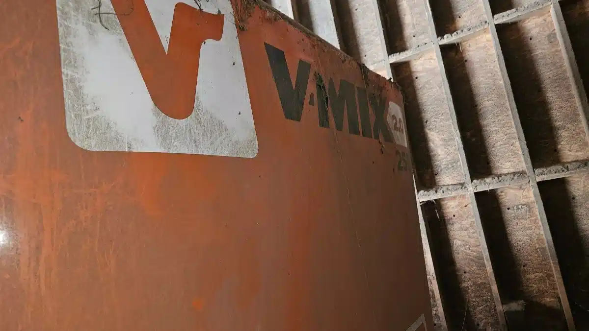 Gallery image 2 for Valmetal V-MIX 250 TMR Mixer