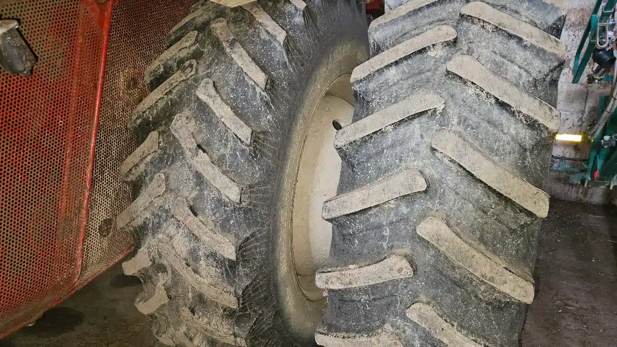 Gallery image 2 for Case IH 2366 Combine