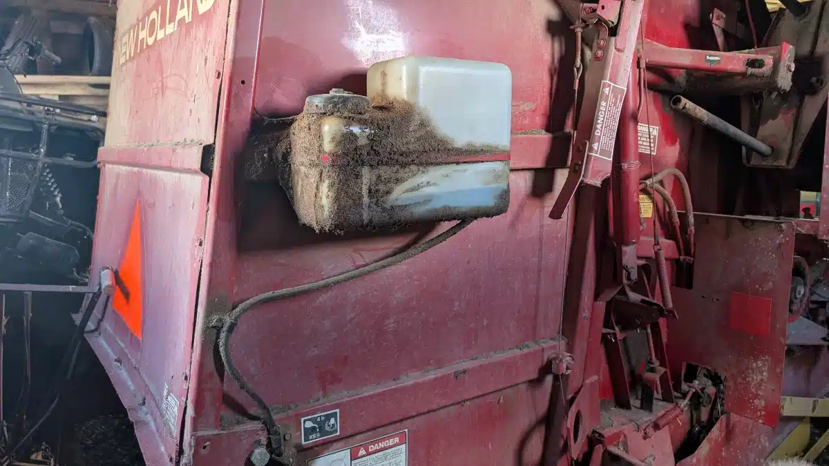 Gallery image 2 for 1994 New Holland 848 Round Baler