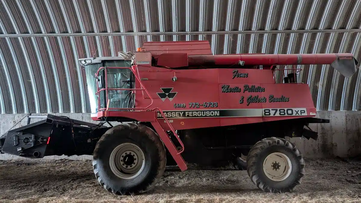 Gallery image 1 for 2003 Massey Ferguson 8780XP Combine
