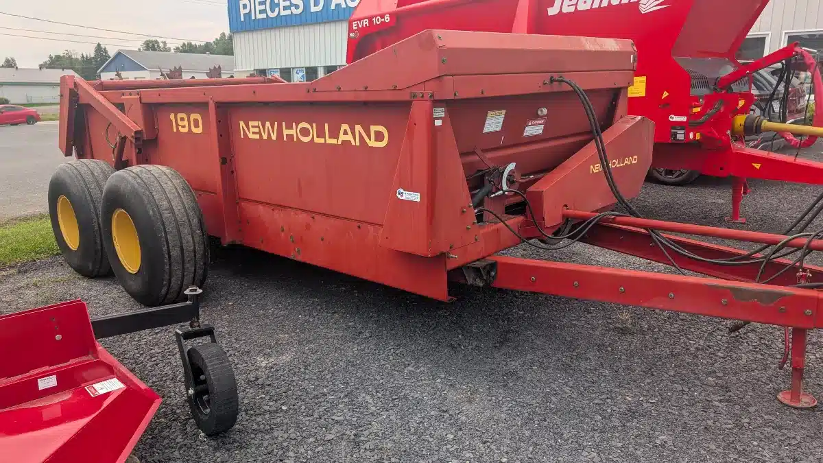 Photo de la Galerie 2 pour New Holland 190 Épandeur à fumier