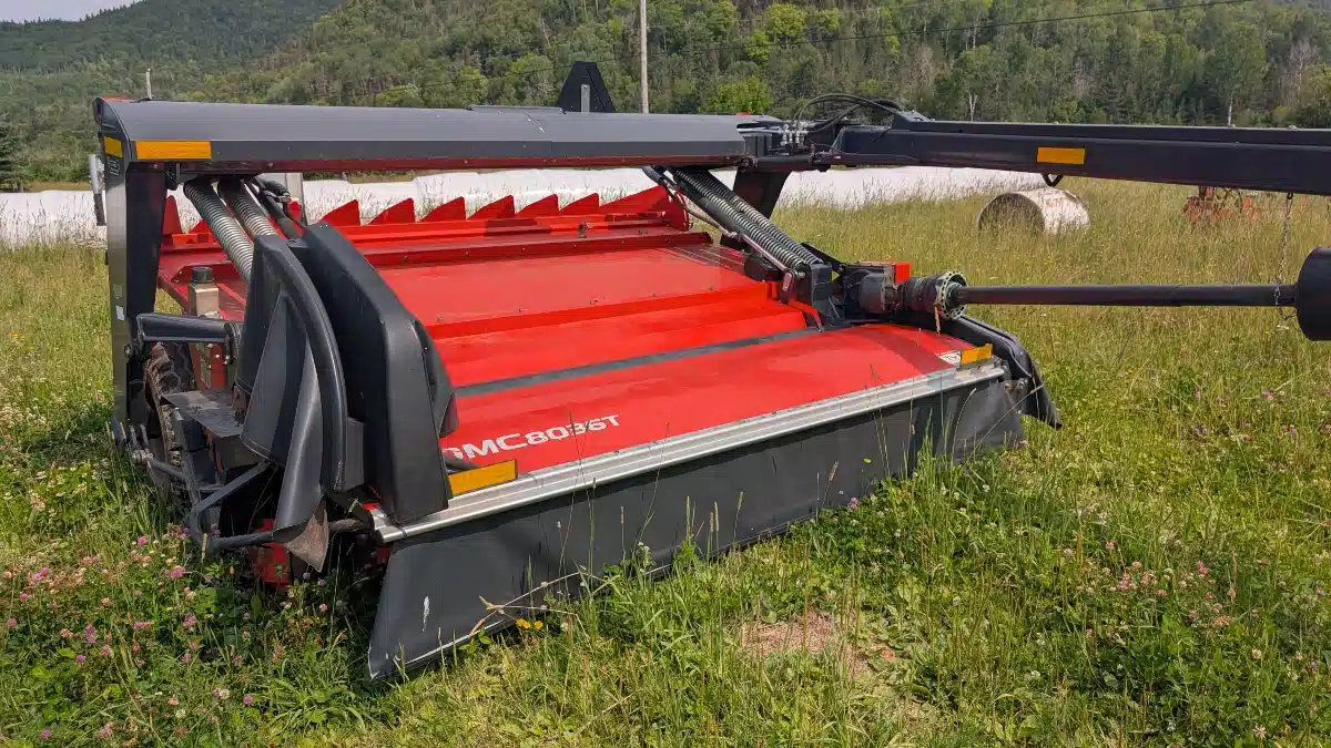 Gallery image 1 for 2019 Kubota DMC8036T Disc Mower Conditioner