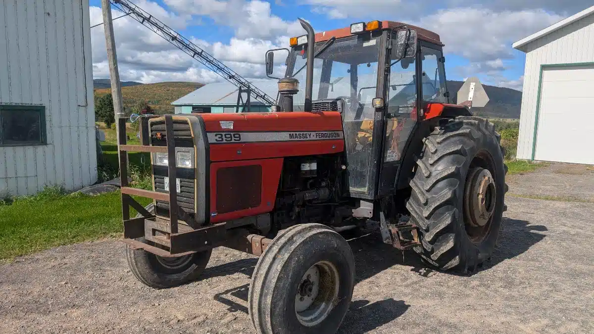 Gallery image 1 for 1990 Massey Ferguson 399 Tractor