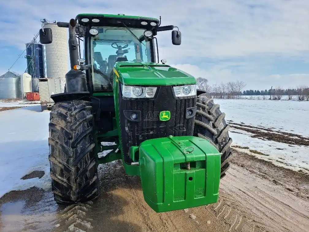 Gallery image 2 for Used 2014 John Deere 8320R Tractor