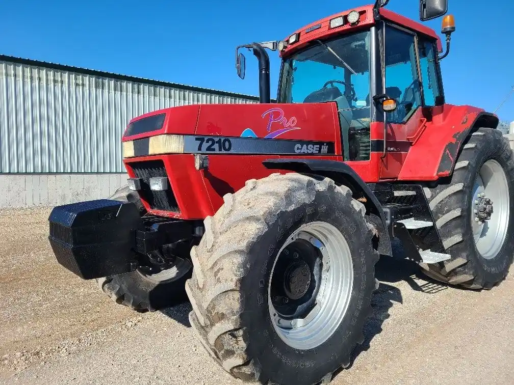 Gallery image 1 for Used 1998 Case IH 7210 Tractor