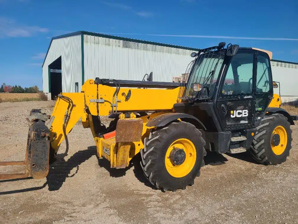 Gallery image 1 for Used 2015 JCB 535-140 TeleHandler