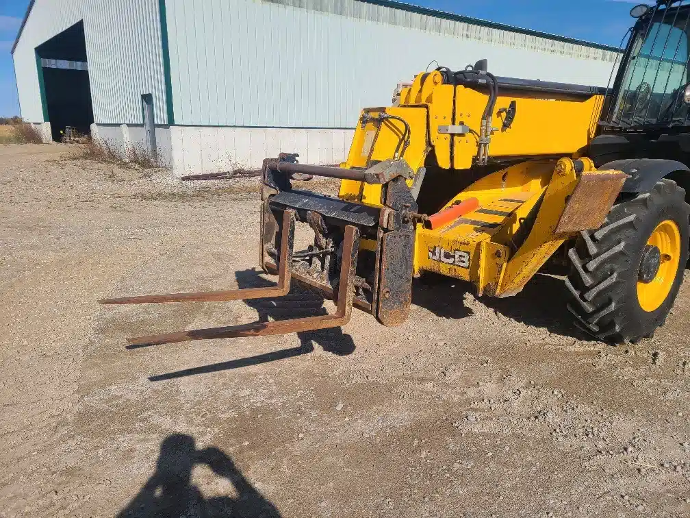 Gallery image 2 for Used 2015 JCB 535-140 TeleHandler