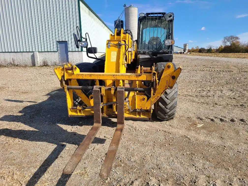 Gallery image 2 for Used 2014 JCB 535-125 TeleHandler