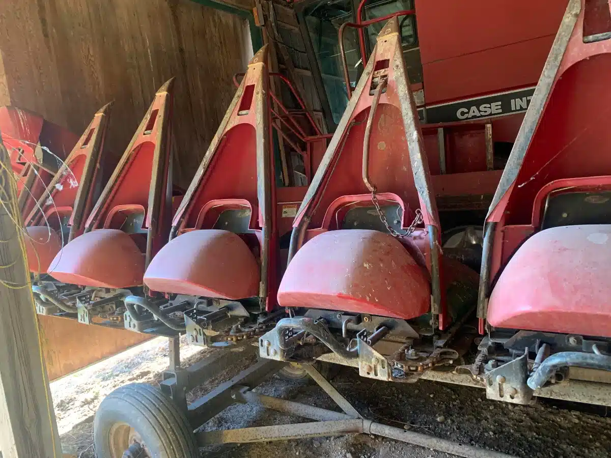 Gallery image 1 for Used Case IH 2208 Header - Row Crop