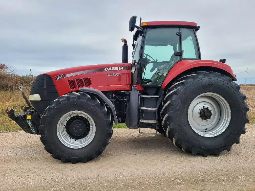 Used 2011 Case IH MAGNUM 280 Tractor