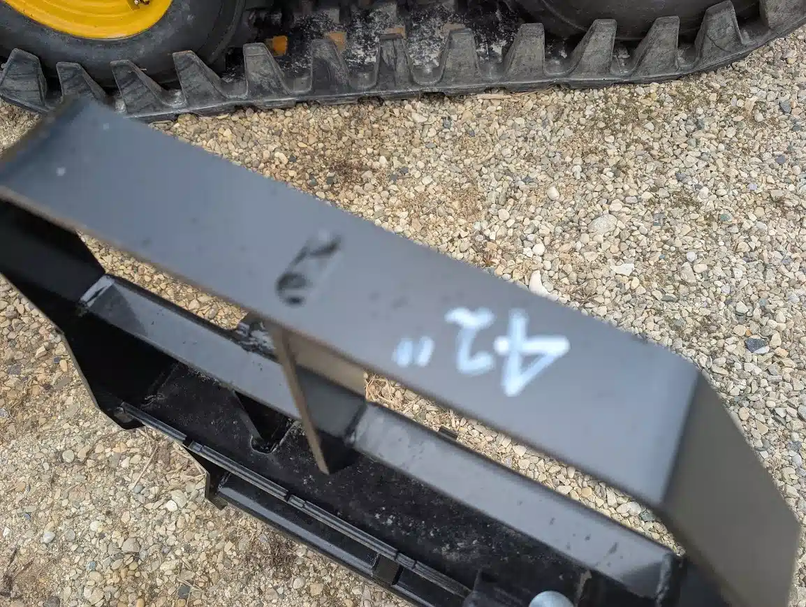 Gallery image 2 for Used 2025 Mapleside MFG 20EQAPF-42 Pallet Fork