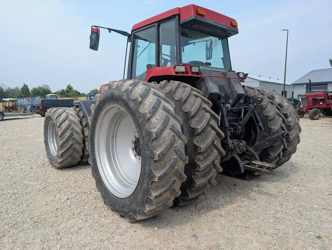 Gallery image 2 for Used 1994 Case IH 7140 Tractor